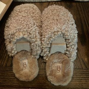 UGG Women's Maxi Curly Slide Slipper
